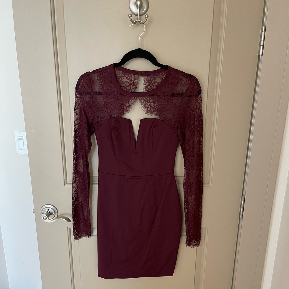 HOUSE OF CB | Rasin Lace Dress - Picture 3 of 4